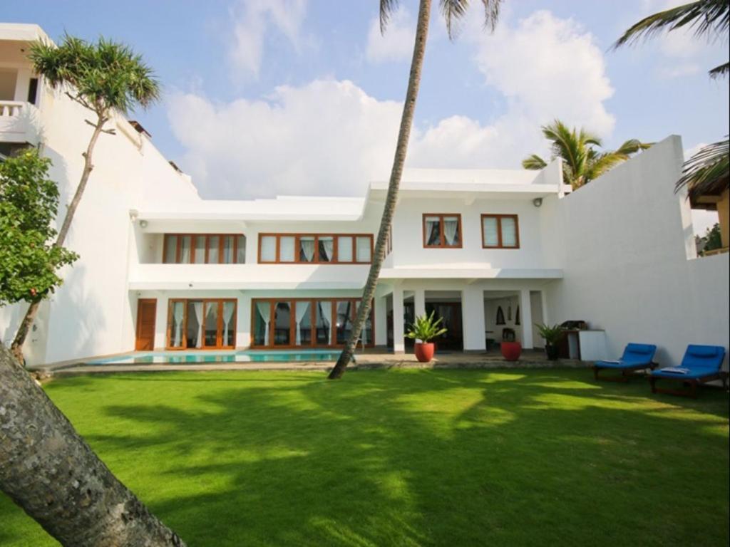 Footprints Villa