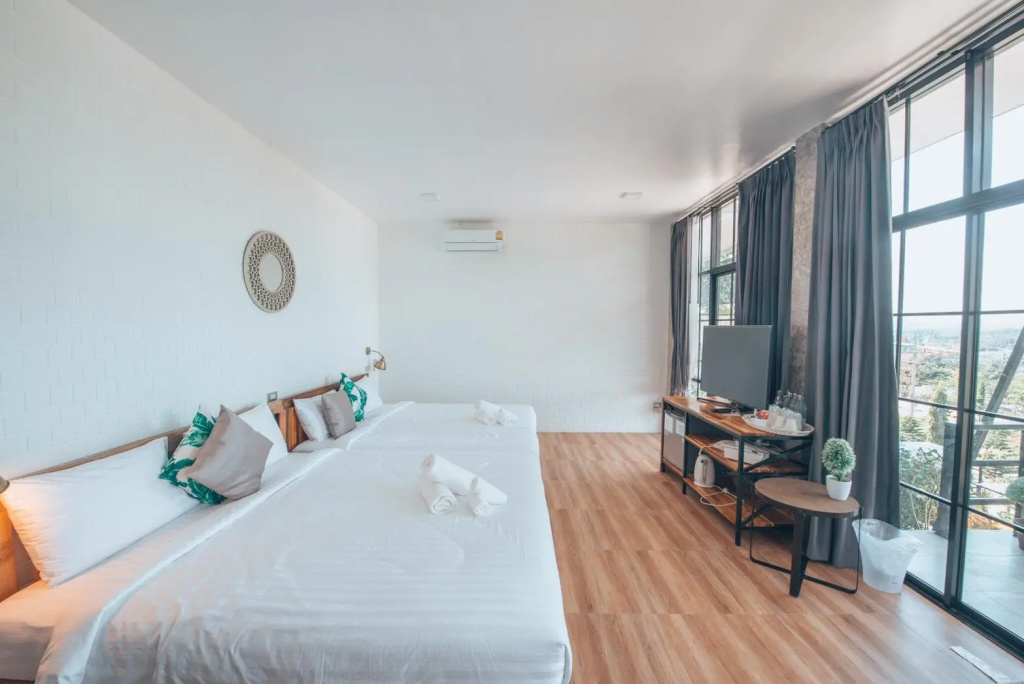 Deluxe Double room (twin beds)