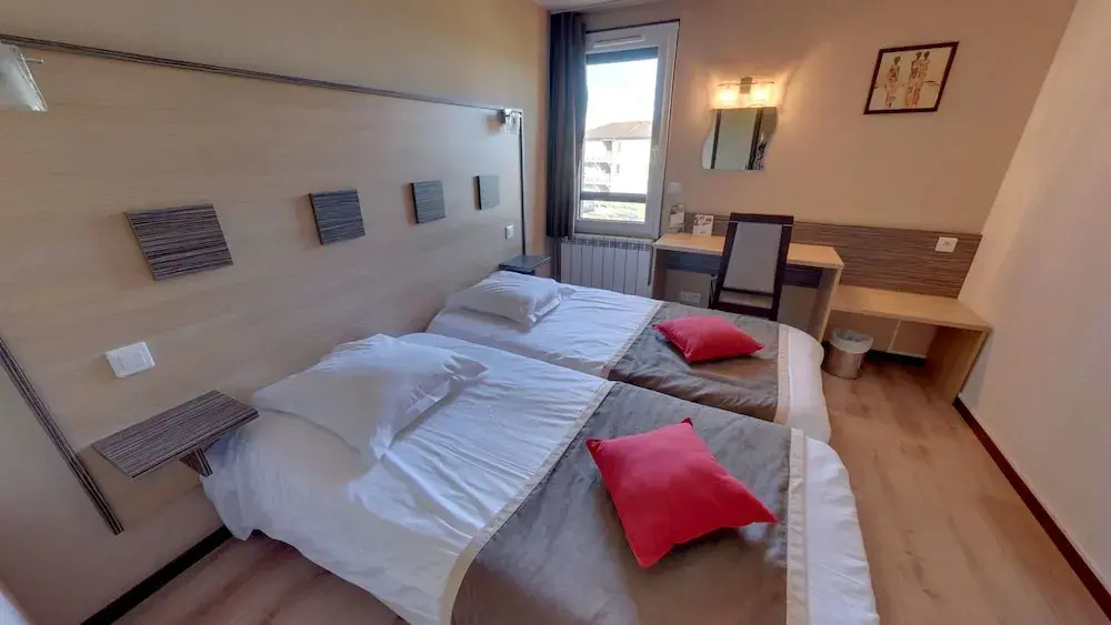 Standard Double room (twin beds)
