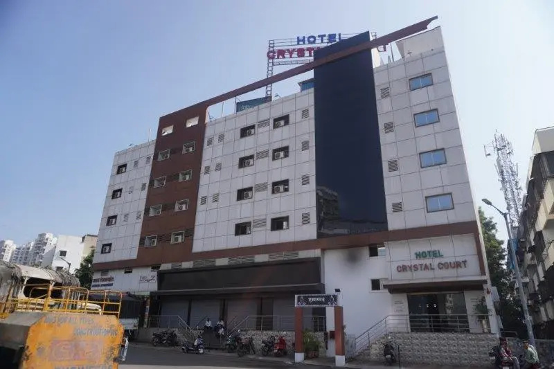 Hotel Crystal Court