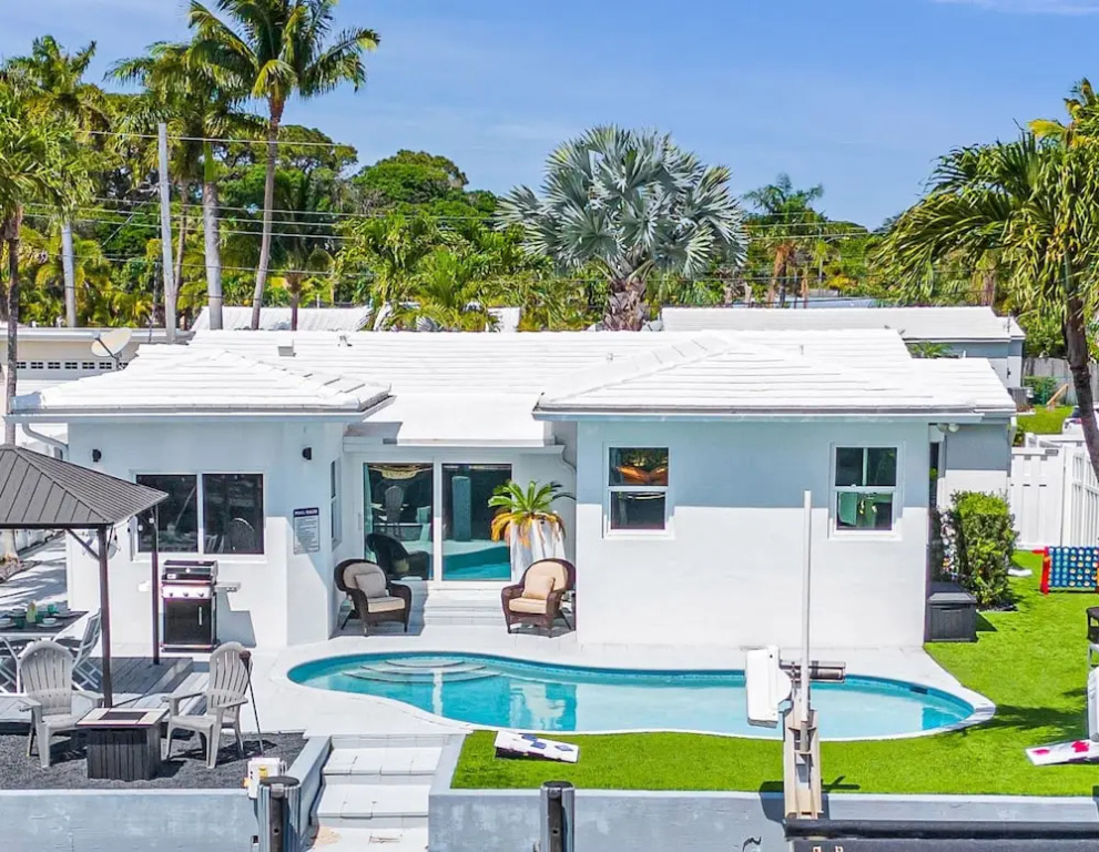 Waterfront Bungalow Heated Pool Pineapple Key