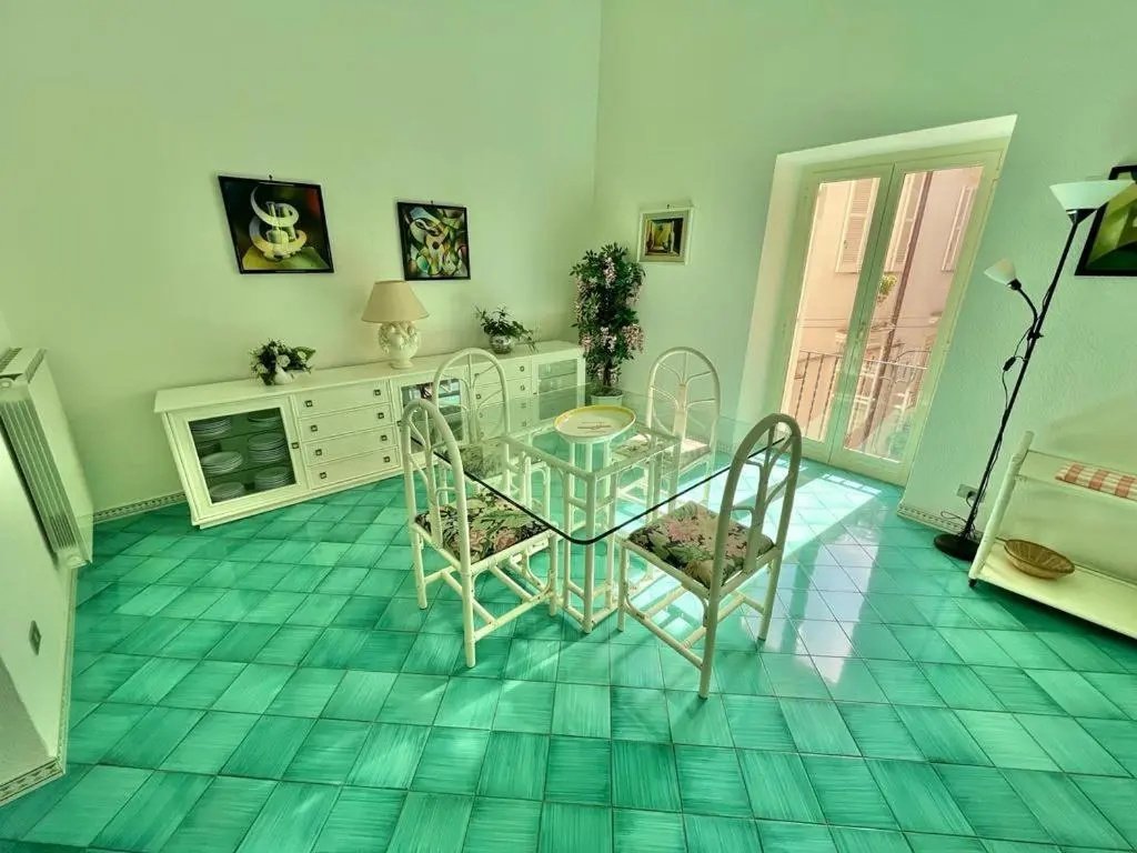 2 Bedrooms Deluxe Apartment