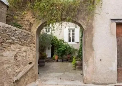 Maison De La Botte