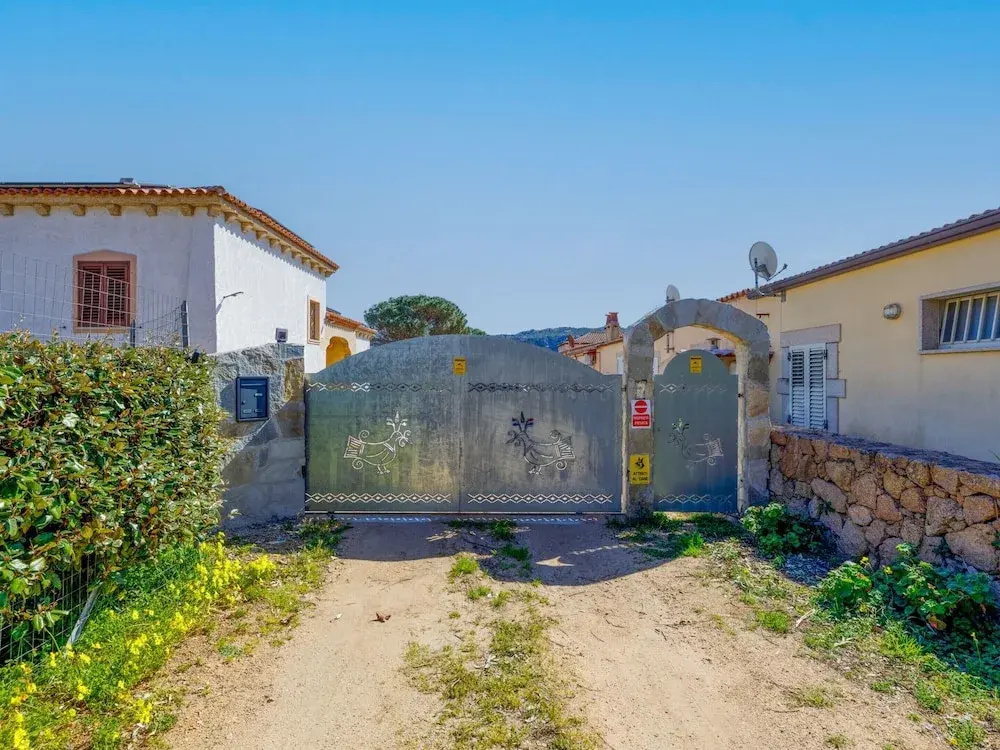 Pet-friendly Stay by Sciumara Beach
