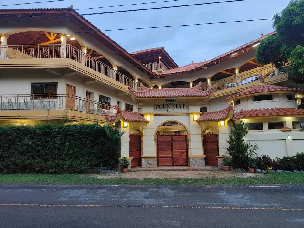 Hotel Pacific Pearl