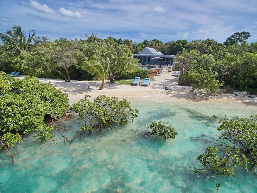 Beach & Waterfront
