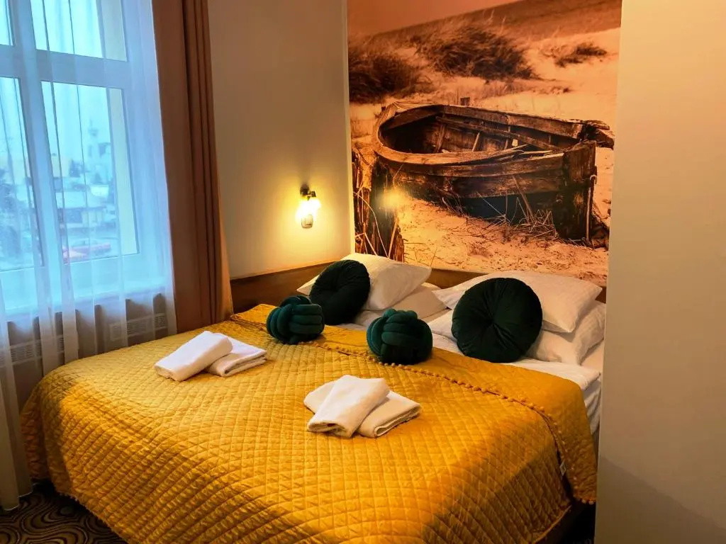 Economy room
