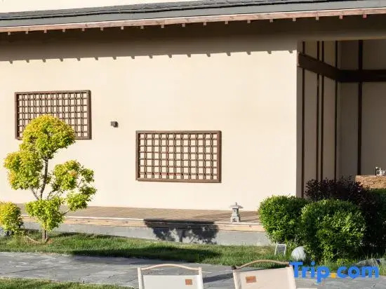 Fuchun Mountain Residence Homestay (Tekes Baguacheng Branch)