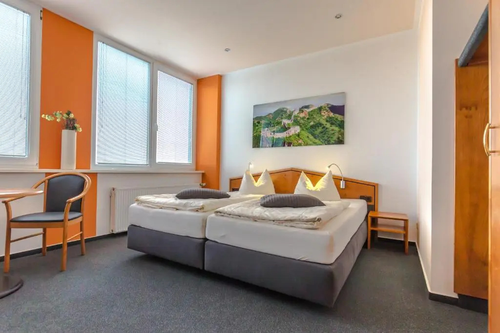 Standard Double room (full double bed)