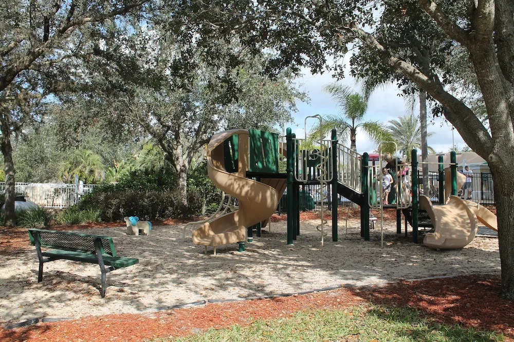 Windsor Palms Condos by OVRH