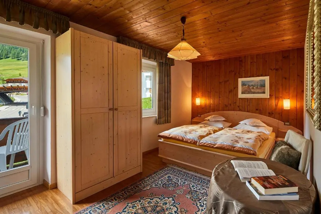Standard Double room with balcony (full double bed)