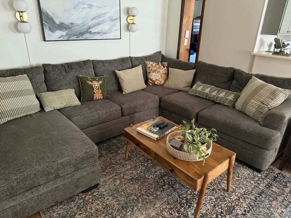Summit 101b: 3 Bedrooms 2 Full Baths