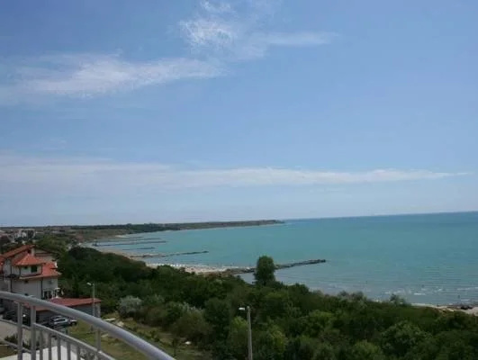 Beach & Waterfront