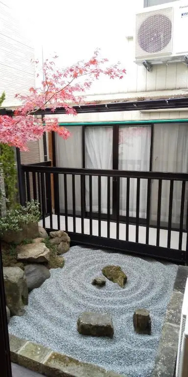 2020年11月NEW OPEN 憩IKOI GUEST HOUSE & Cafe Bar
