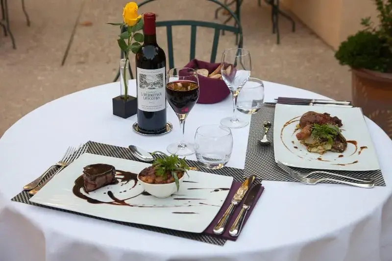 Hotel Restaurant La Hoirie - Général