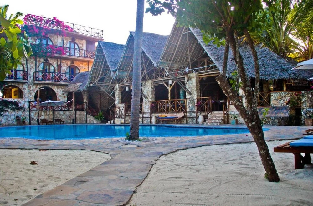 Beach & Waterfront