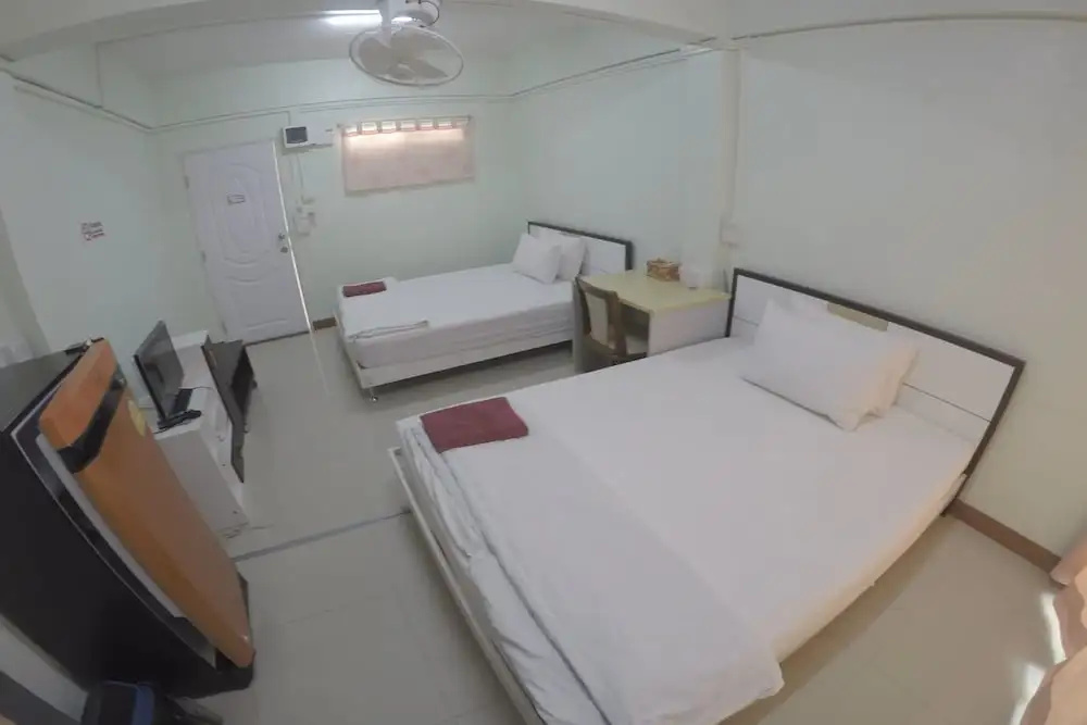 Standard Double room with balcony (twin beds)