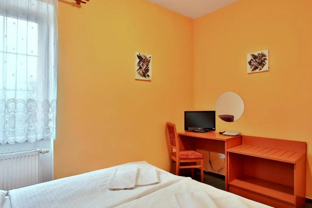 Hotel Attic - Chambres