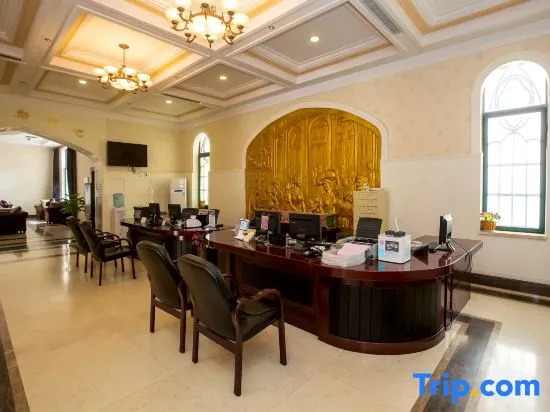 Food & Beverage