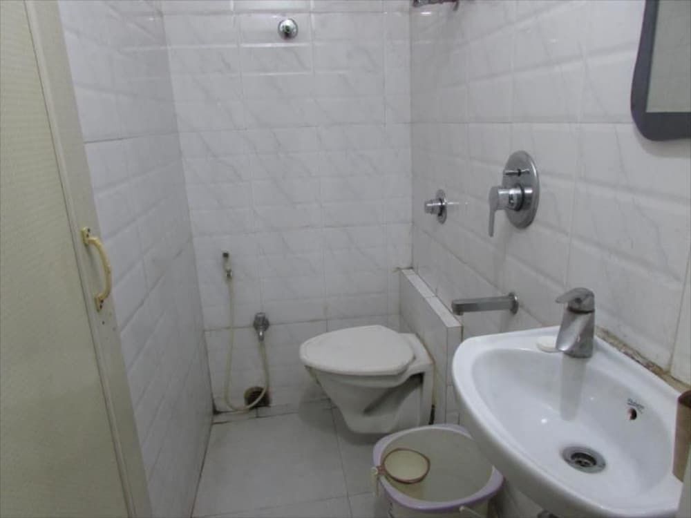 Hotel Aafreen by null