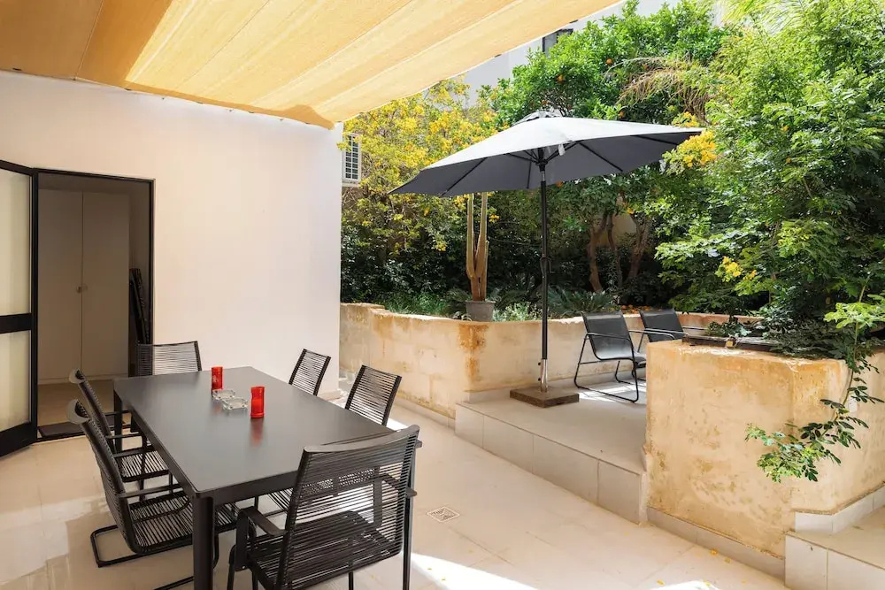 Large Home with Private Garden