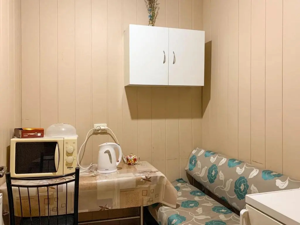 Economy room