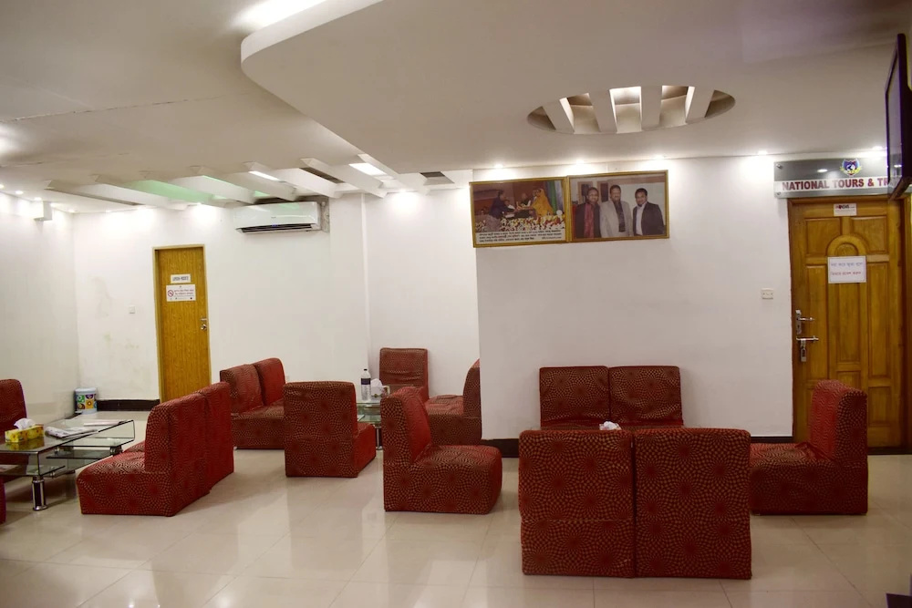 Lobby & Reception