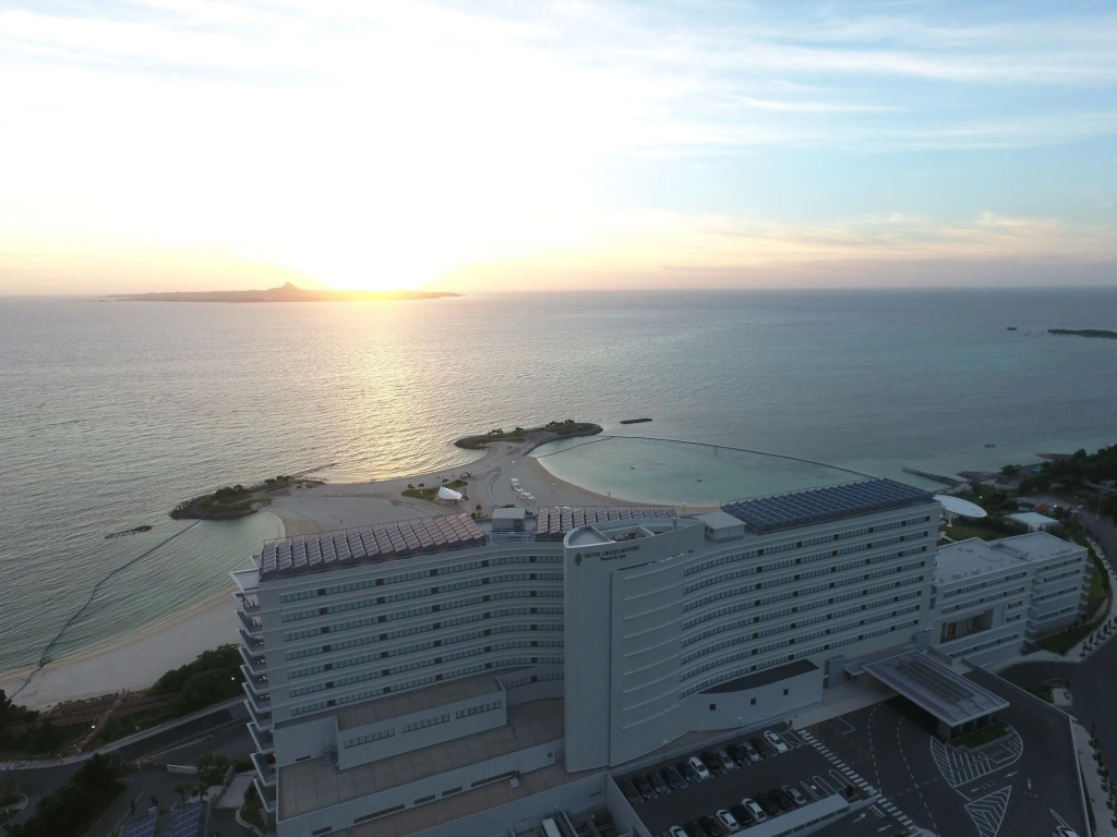 Beach & Waterfront