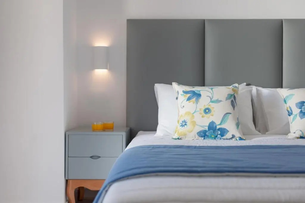 Standard Double room with garden view (full double bed)