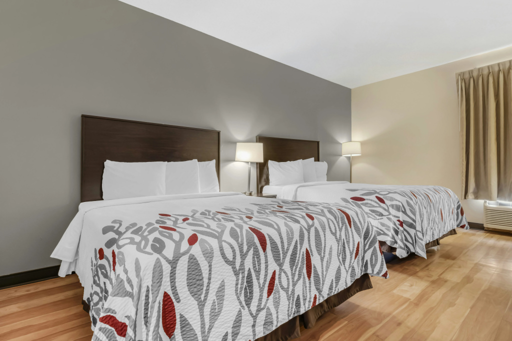Red Roof Inn Dumas — 4