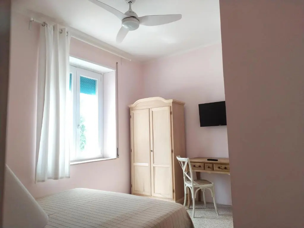 Apartment with garden view