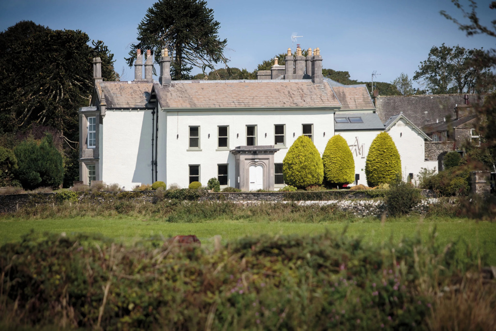 Aynsome Manor