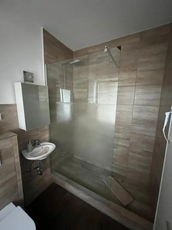 New Renovated and near Centrum