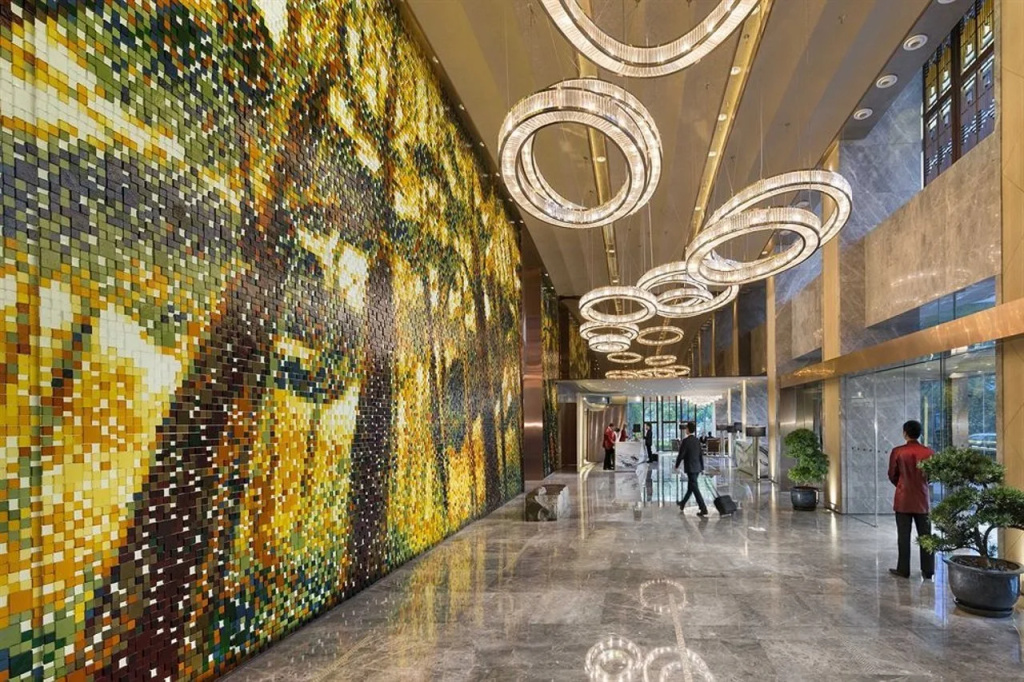 Lobby & Reception
