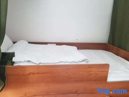 Bed in Dorm (female dorm)