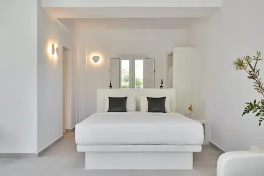 Economy Suite