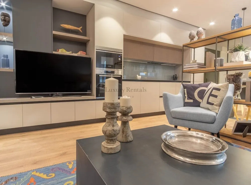 2 Bedrooms City Center Pizarro