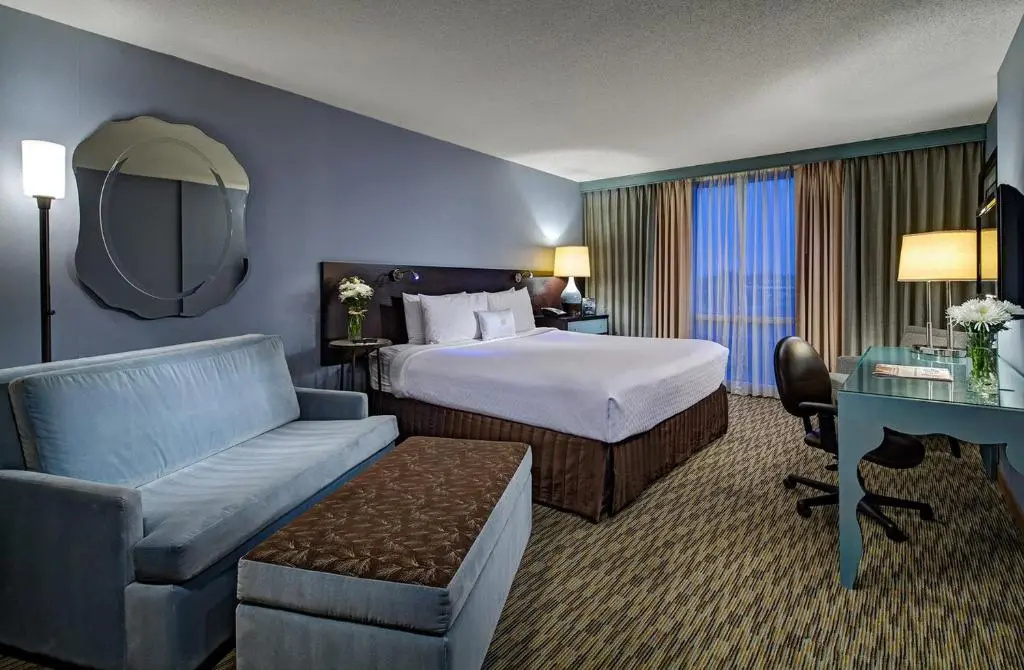 Crowne Plaza Lombard Downers Grove by IHG - Chambres