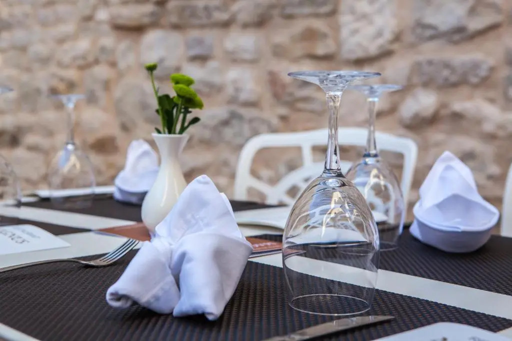 Deluxe Double room with view full double bed