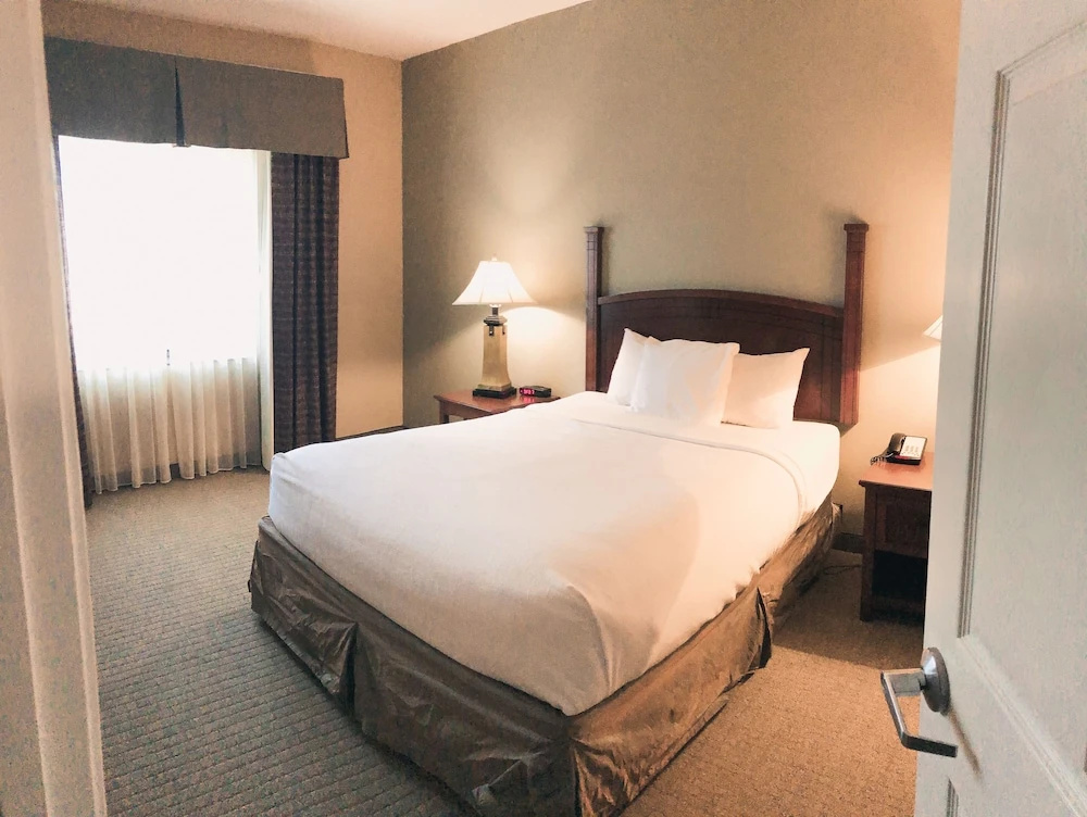Staybridge Suites Covington - Chambres