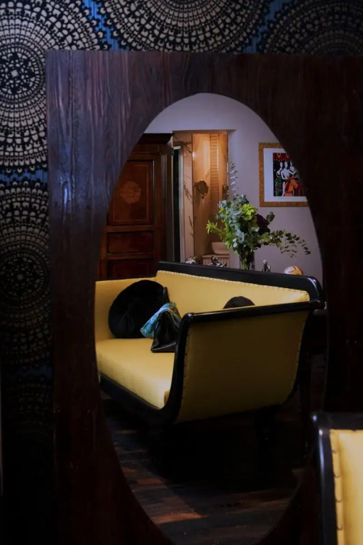 Double Suite full double bed