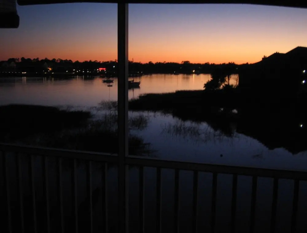 Turn of the River 2G 3 Bedroom Holiday Home By My Ocean Rentals