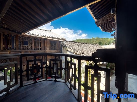 Balcony & Terrace