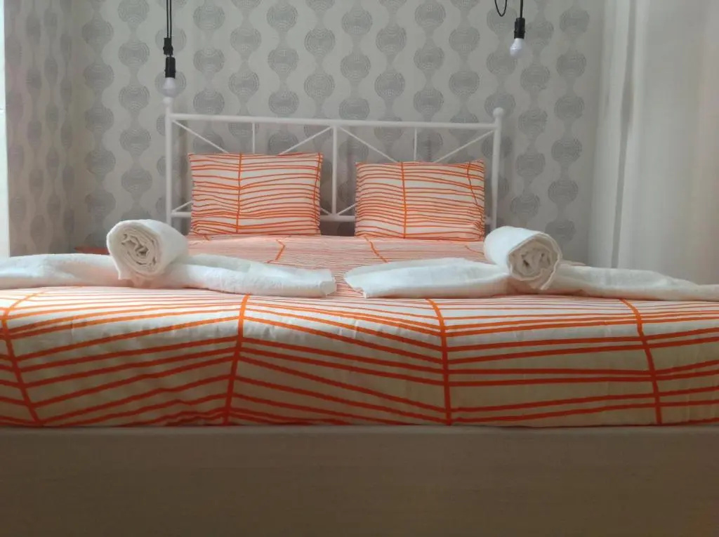 Standard Double room with balcony (full double bed)