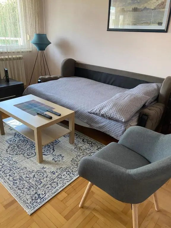 Hill Apartment