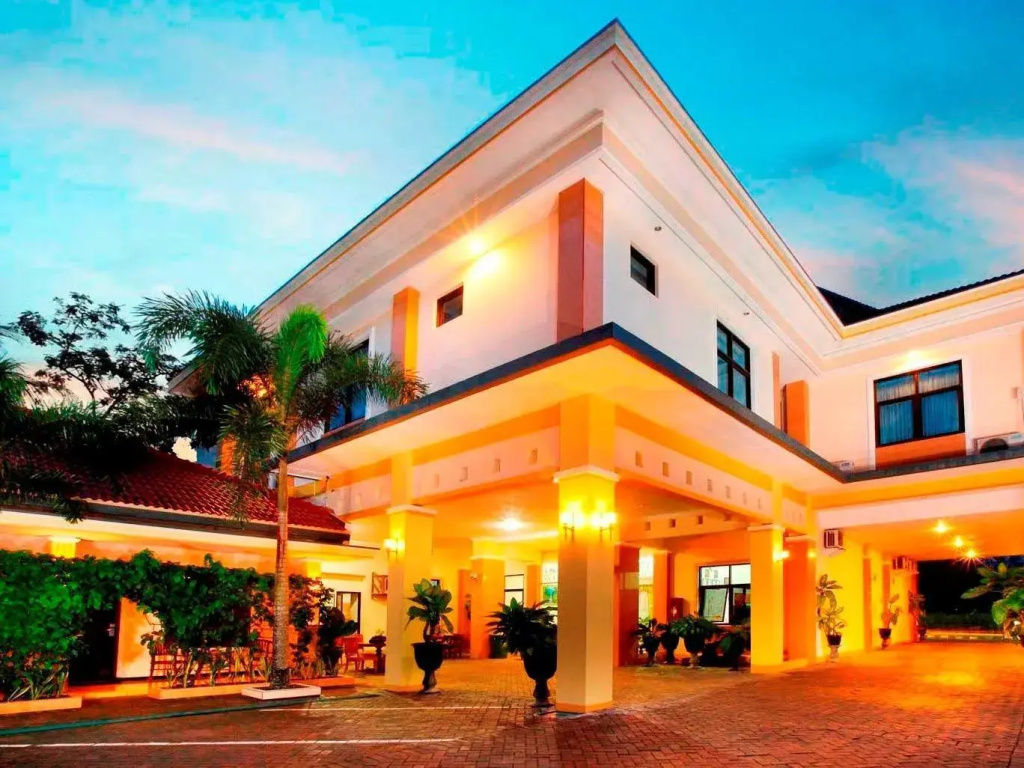 Ning Tidar Hotel