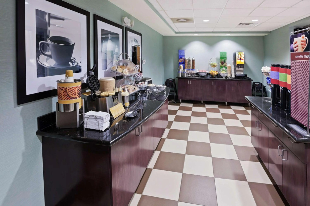 Hampton Inn & Suites Liberal - фото 17