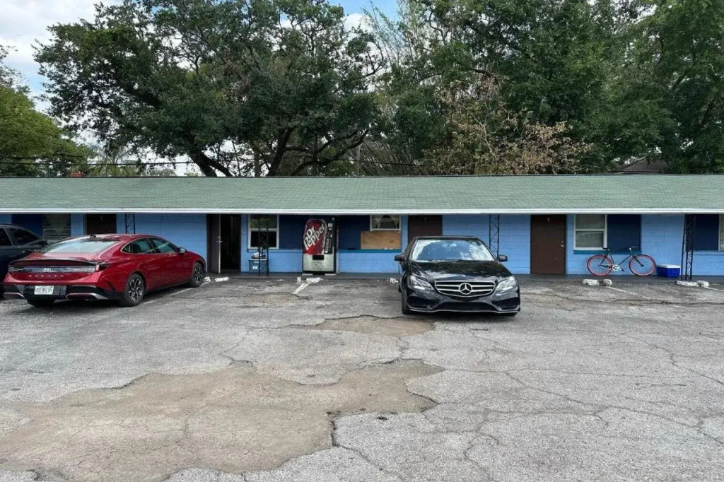 Antigua Motel by OYO Tampa US - 41