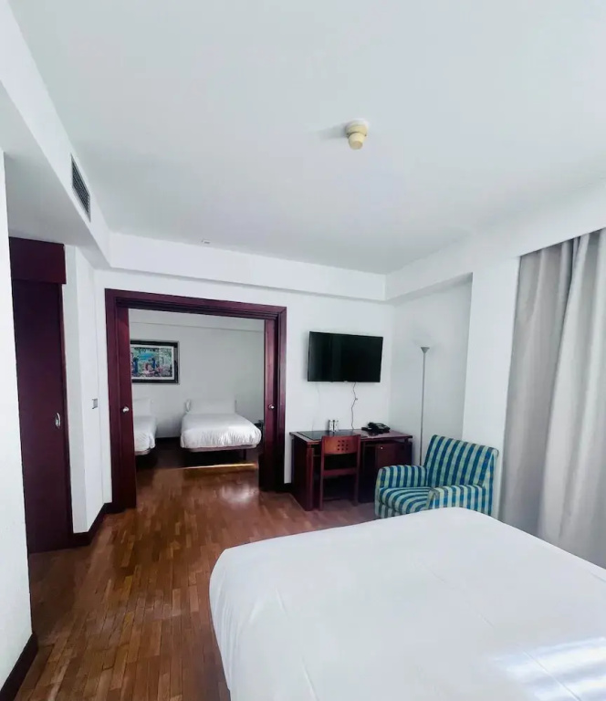 Quadruple room