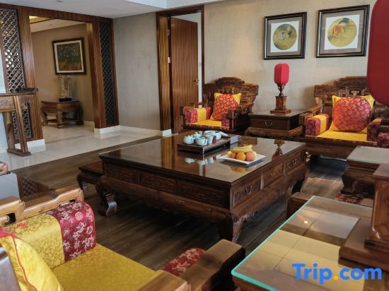 Люкс Executive с 3 комнатами с видом на море в Jinghai Hotel & Resort